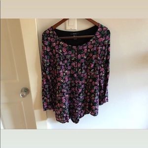 🖤floral flowy romper🖤